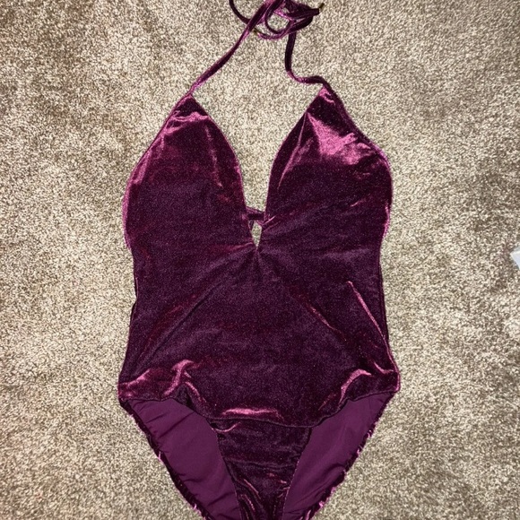Laundry by Shelli Segal • Nwot Medium Purple Velvet Swimsuit - Picture 4 of 6